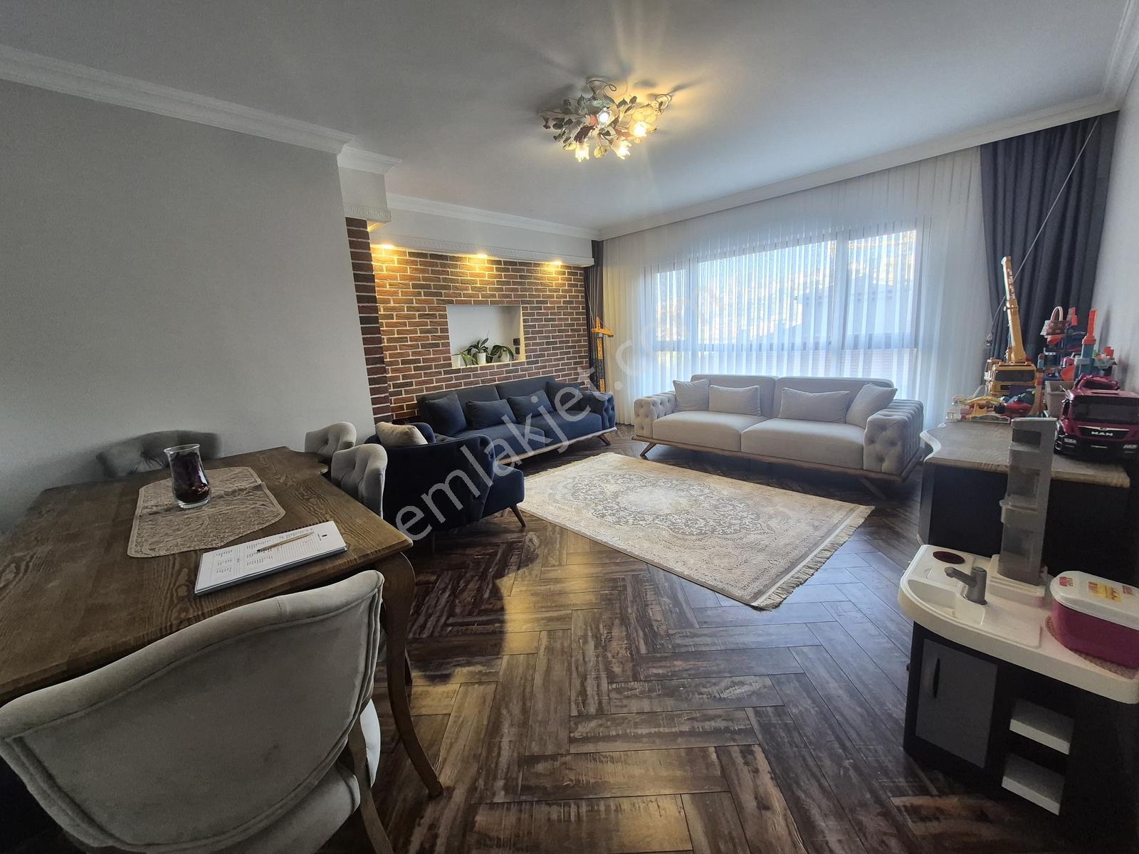 Aşıkpaşa Mah. İskanlı Full Yapılı Geniş Odalı Satılık 3+1 Daire — fotoğraf 3