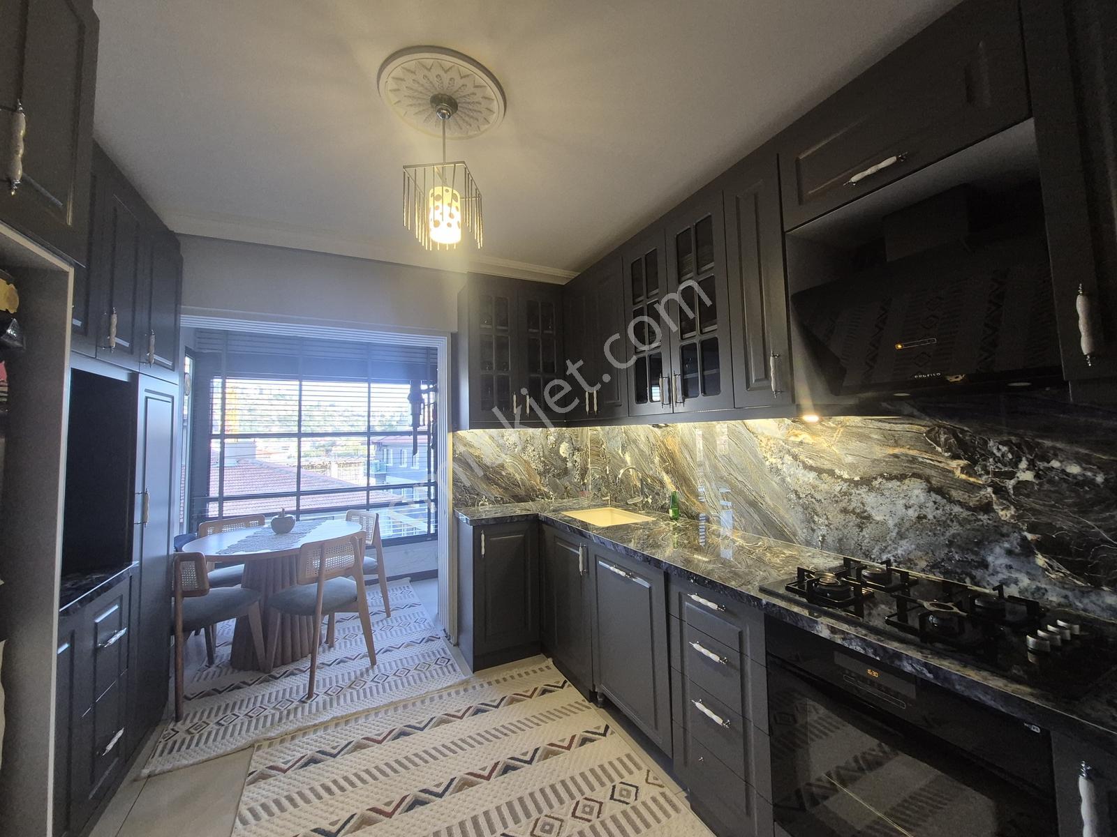 Aşıkpaşa Mah. İskanlı Full Yapılı Geniş Odalı Satılık 3+1 Daire — fotoğraf 8