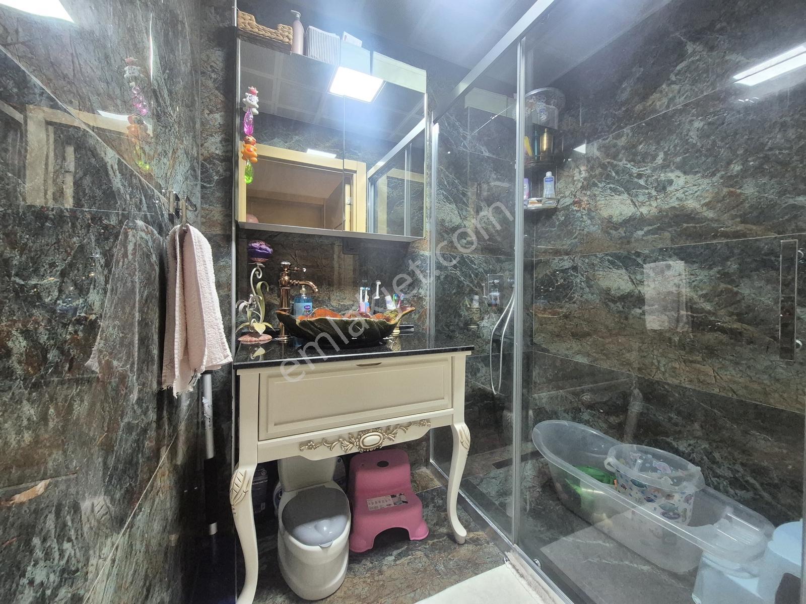 Aşıkpaşa Mah. İskanlı Full Yapılı Geniş Odalı Satılık 3+1 Daire — fotoğraf 22