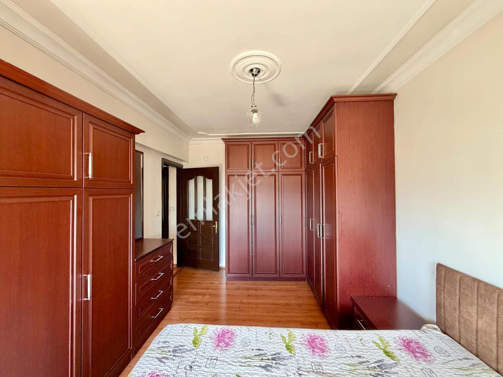17 İzmir 75. Yıl Mahallesi Bizim Tepe Sitesi 3+1 Satılık Daire — fotoğraf 7