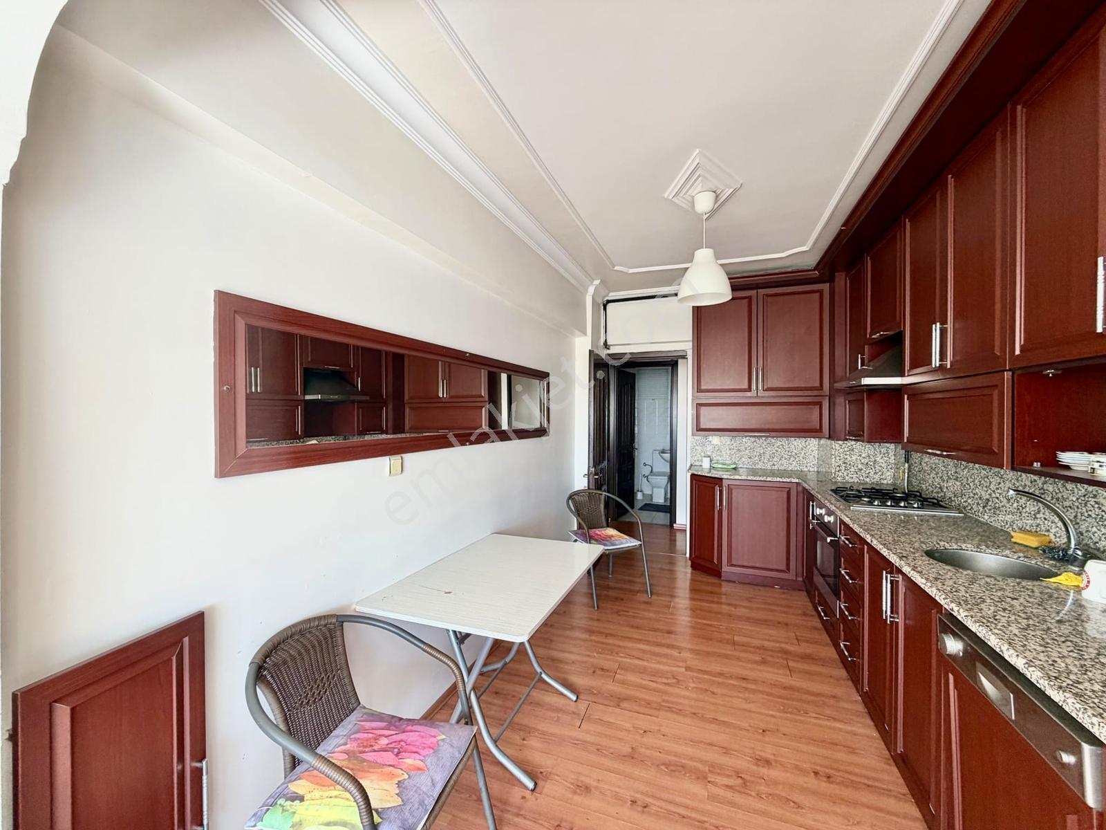 17 İzmir 75. Yıl Mahallesi Bizim Tepe Sitesi 3+1 Satılık Daire — fotoğraf 16