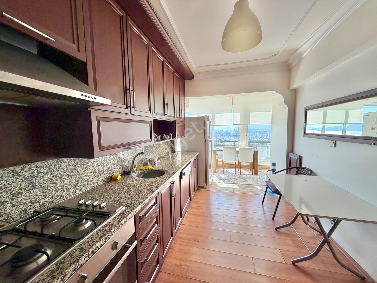 17 İzmir 75. Yıl Mahallesi Bizim Tepe Sitesi 3+1 Satılık Daire — fotoğraf 18