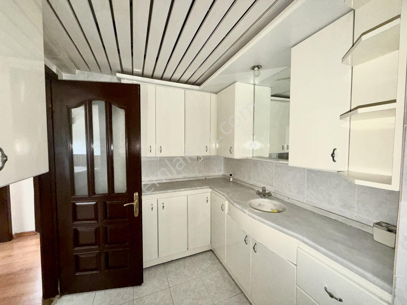 17 İzmir 75. Yıl Mahallesi Bizim Tepe Sitesi 3+1 Satılık Daire — fotoğraf 21