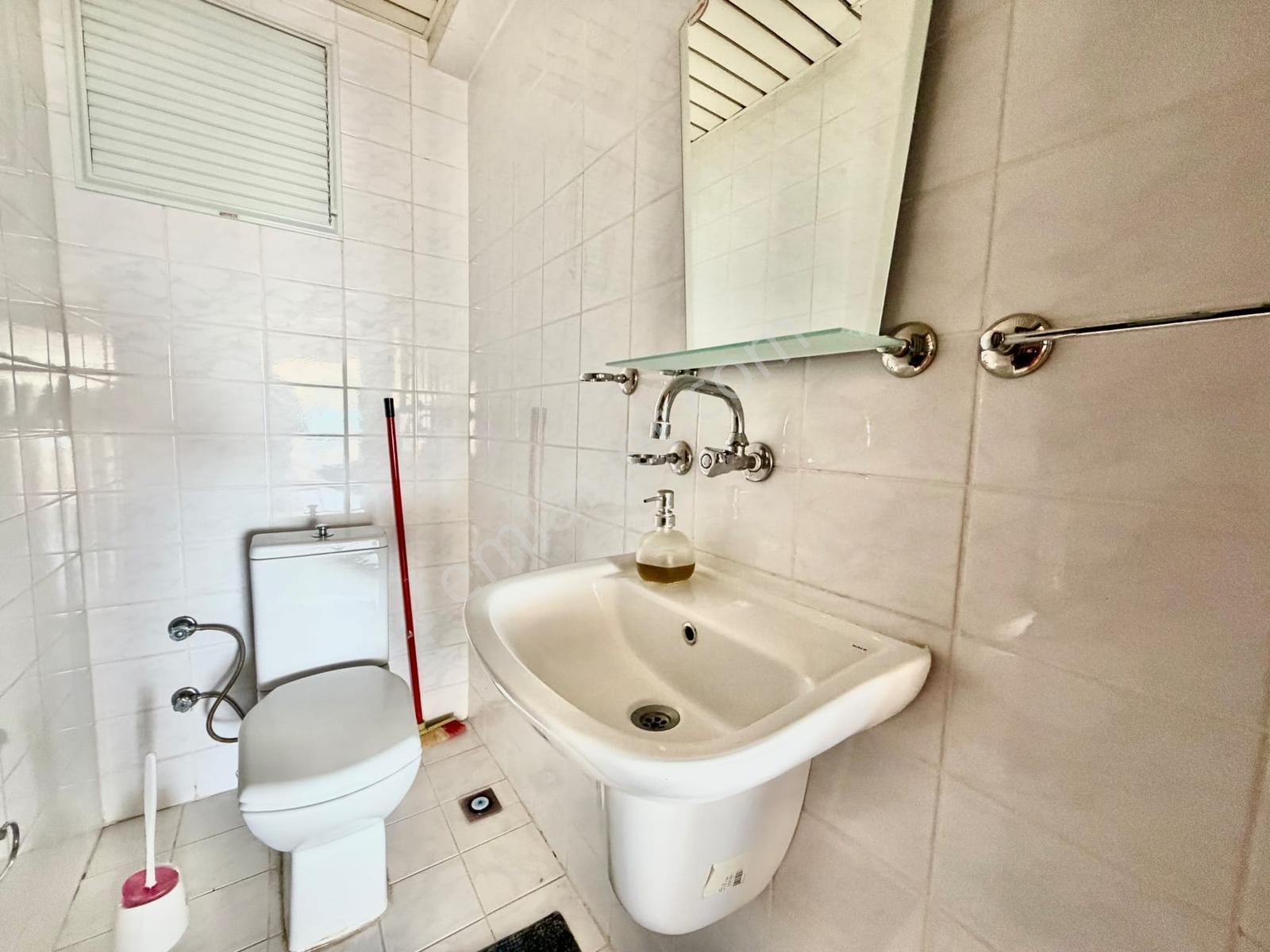 17 İzmir 75. Yıl Mahallesi Bizim Tepe Sitesi 3+1 Satılık Daire — fotoğraf 24