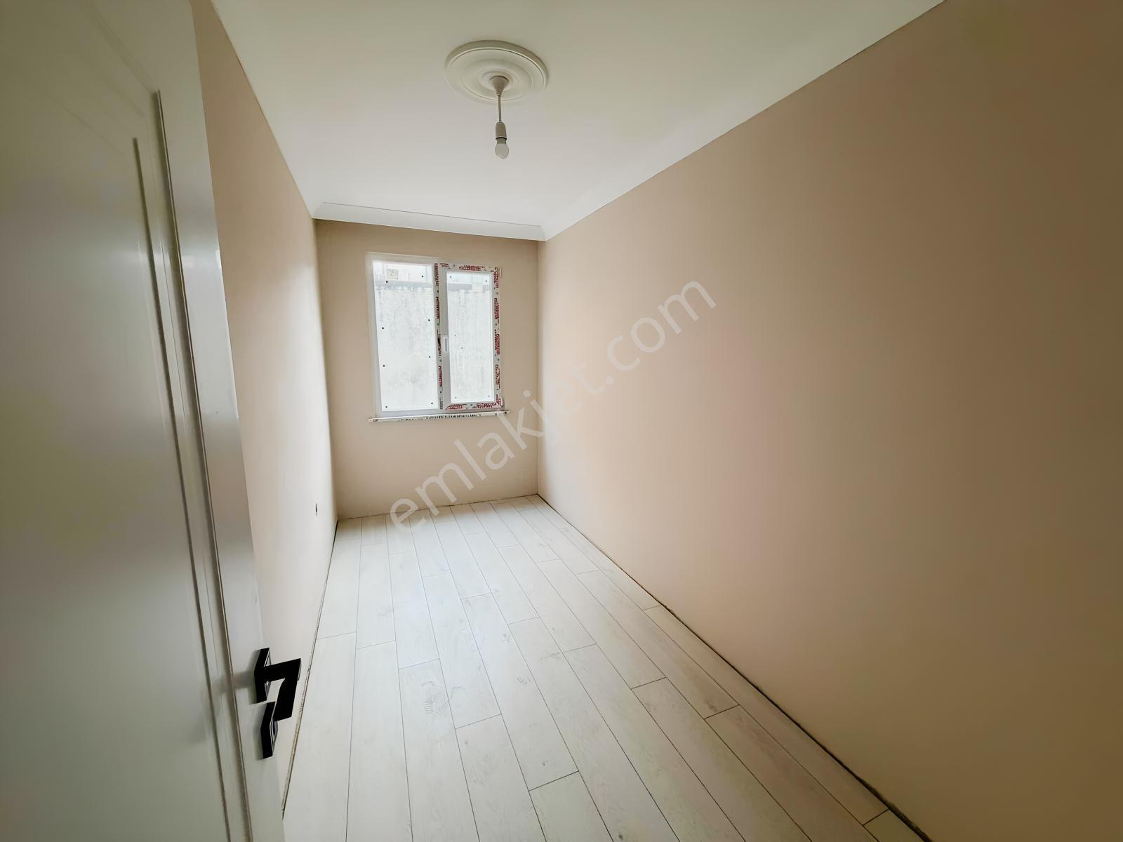 Sultanbeylide Metroya 300 Metre Mesafede 2+1 Satılık Daire — fotoğraf 12