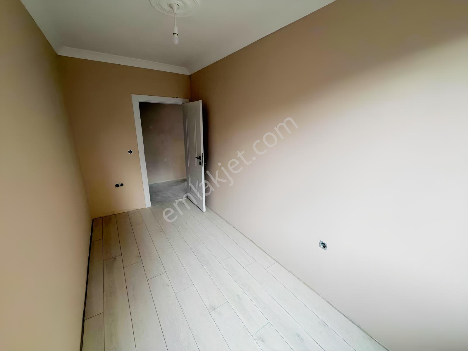 Sultanbeylide Metroya 300 Metre Mesafede 2+1 Satılık Daire — fotoğraf 13