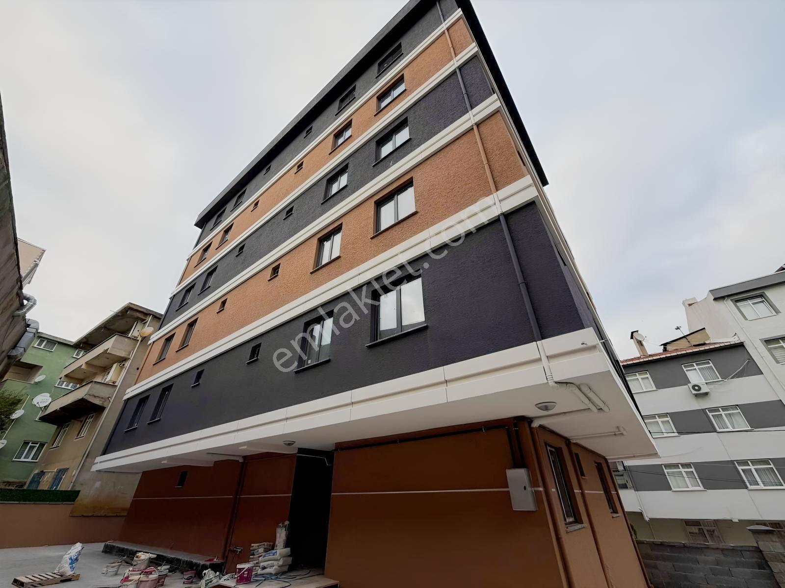 Sultanbeylide Metroya 300 Metre Mesafede 2+1 Satılık Daire — fotoğraf 16