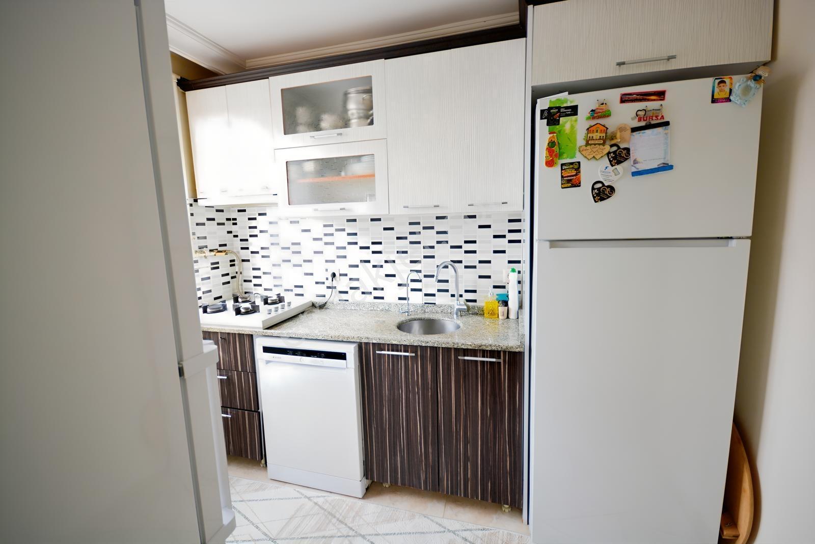 S.b.o Dan Satılık/ 80m2 /yunus Emre Mah. /2+1/ferah Daire!! — fotoğraf 8