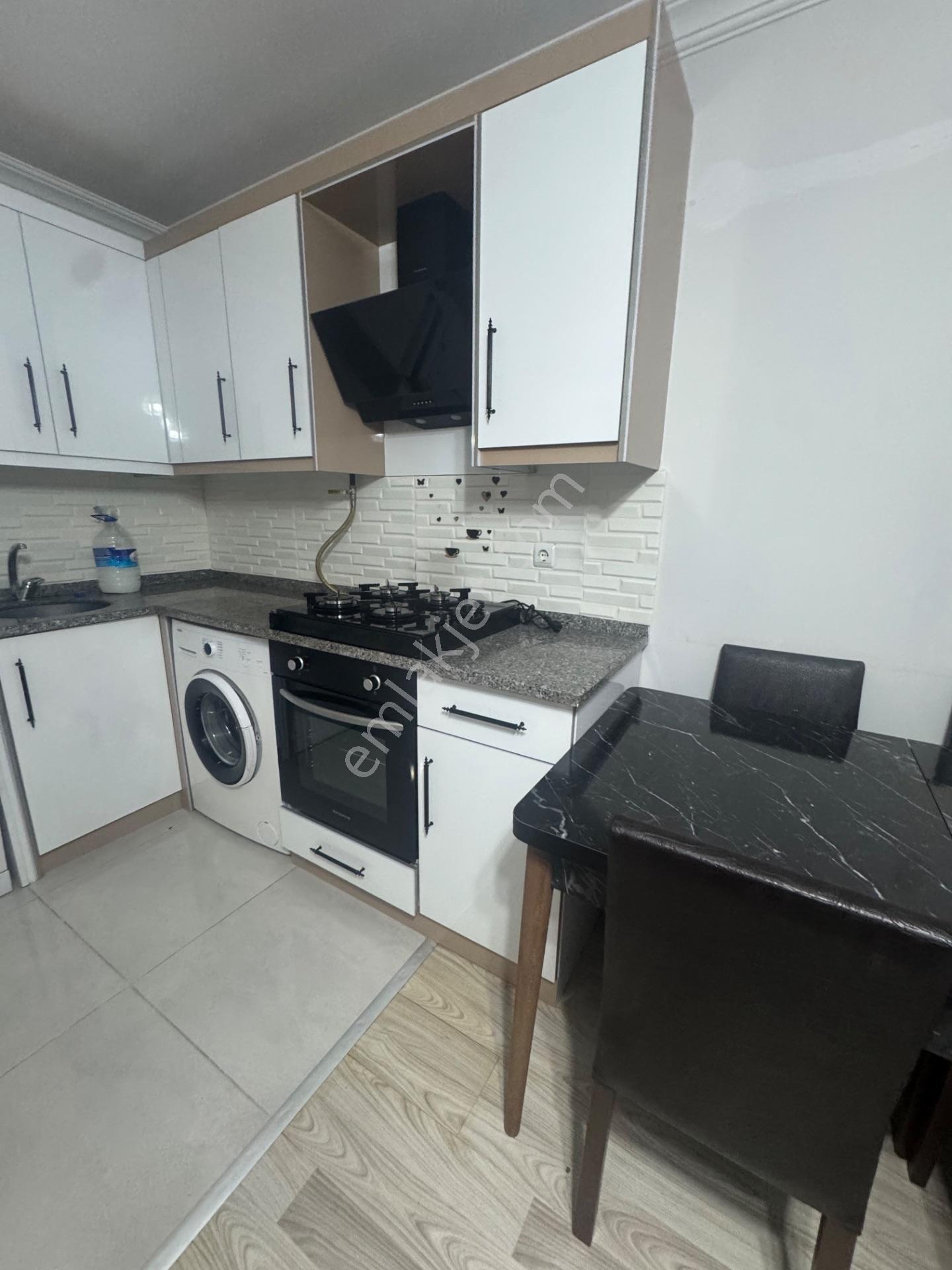 Kilis Ekrem Çetin 2+1 Eşyalı Satılık Daire — fotoğraf 5