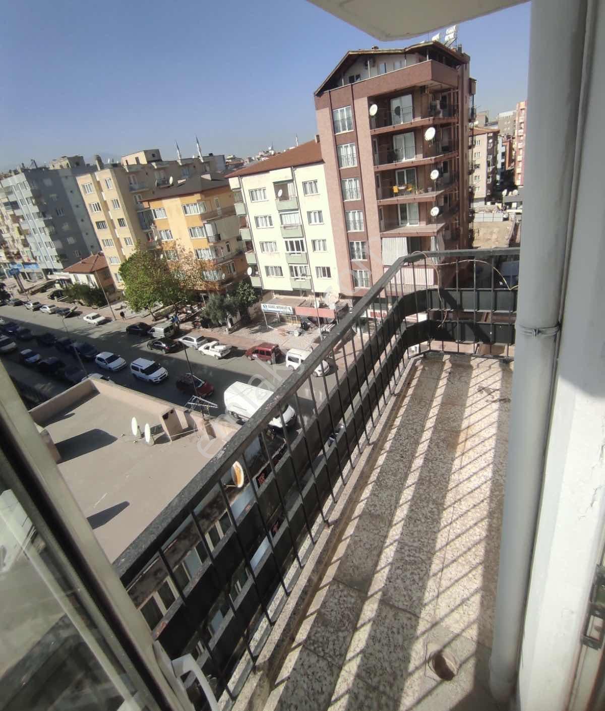 Denizli De Cadde Üzerinde 2+1 Fırsat Satılık Arakat Daire — fotoğraf 7