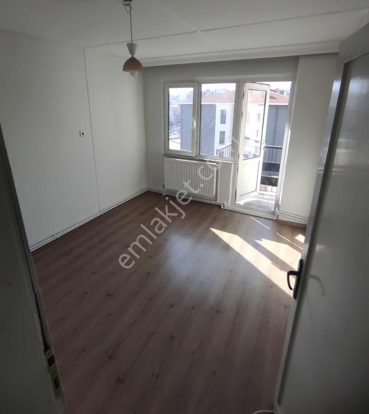Denizli De Cadde Üzerinde 2+1 Fırsat Satılık Arakat Daire — fotoğraf 8