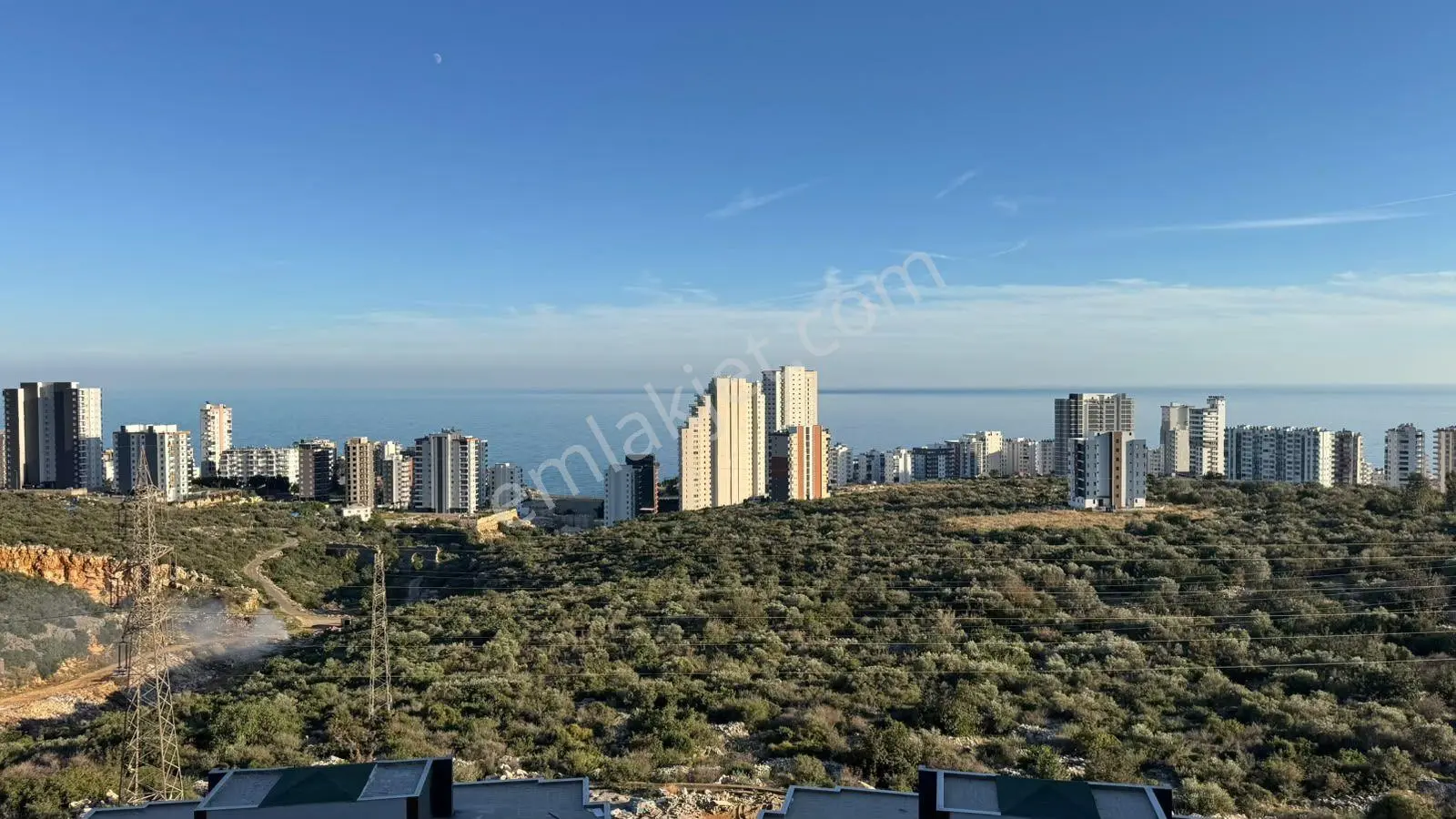 Mersin Ayaş'ta Deniz Manzaralı Satılık 1+1 Daire — fotoğraf 2