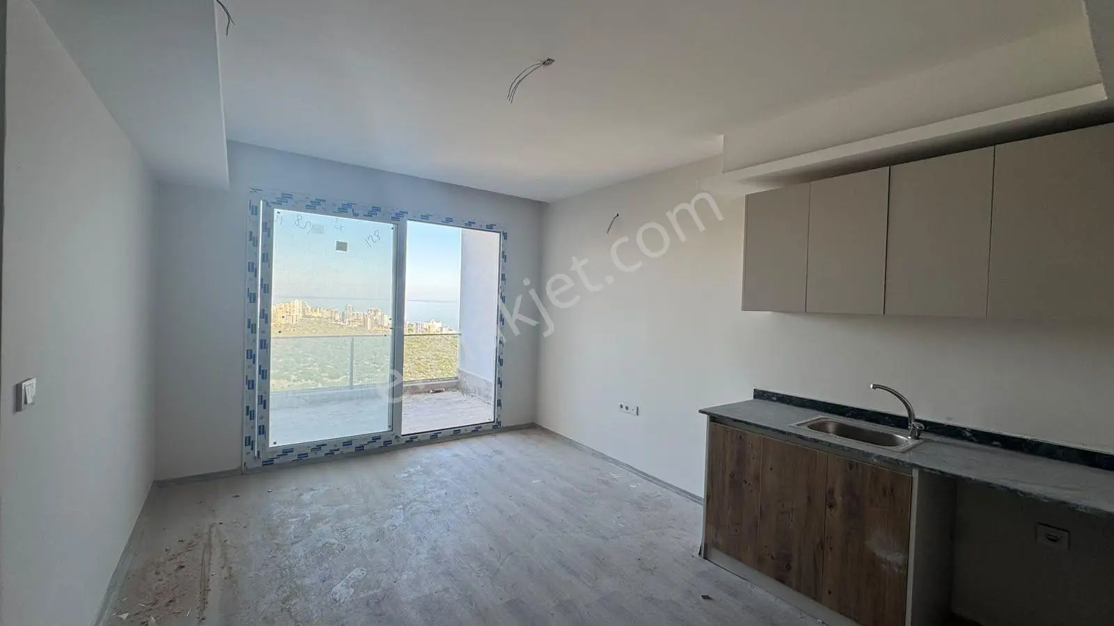 Mersin Ayaş'ta Deniz Manzaralı Satılık 2+1 Daire — fotoğraf 5