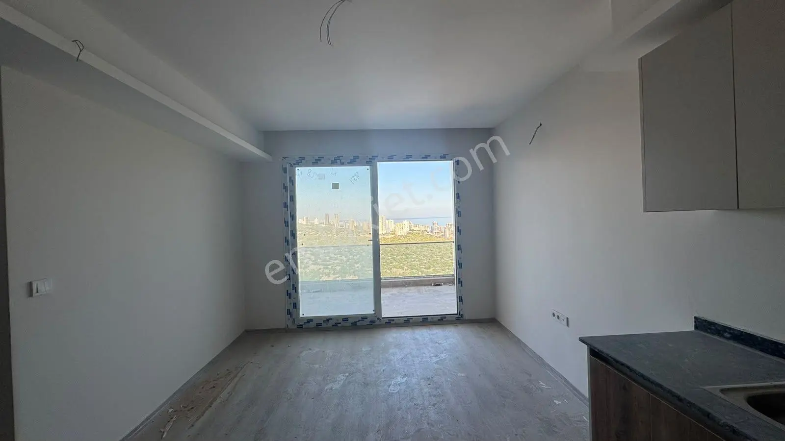 Mersin Ayaş'ta Deniz Manzaralı Satılık 2+1 Daire — fotoğraf 6