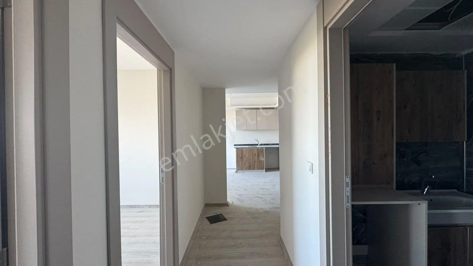 Mersin Ayaş'ta Deniz Manzaralı Satılık 2+1 Daire — fotoğraf 29