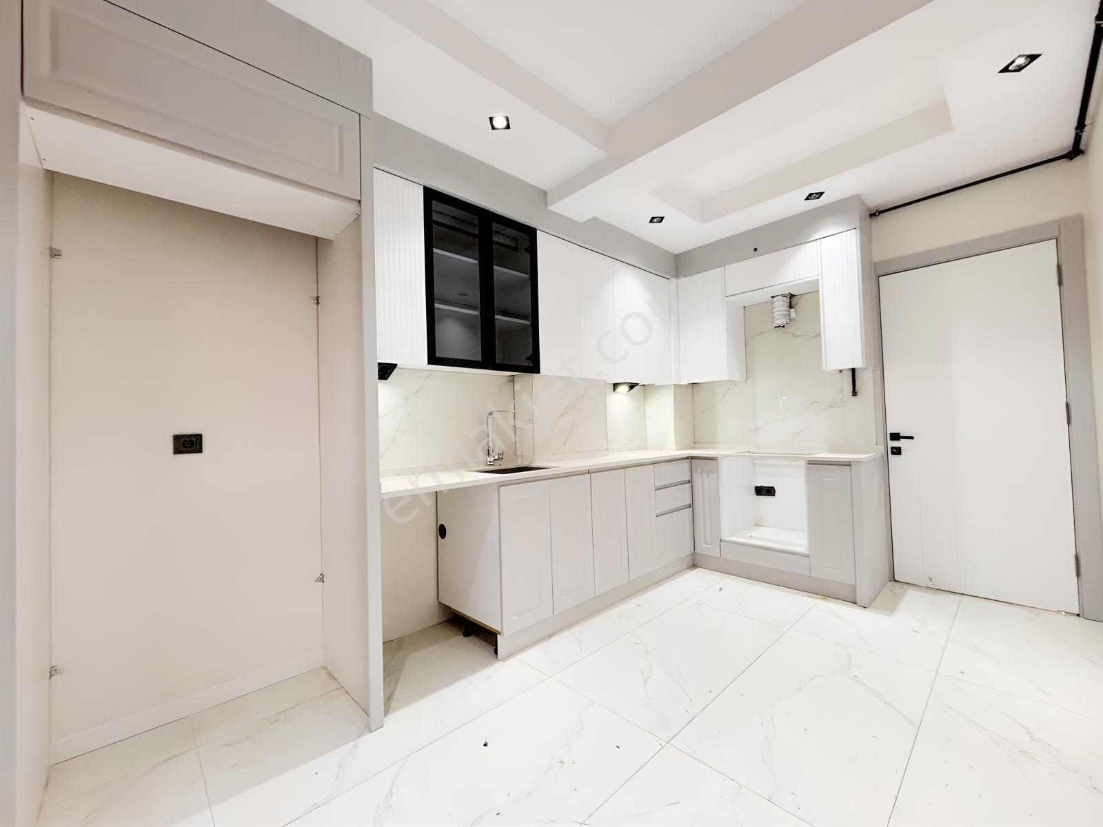Demirler'den Karahasanlı'da Arakat 110 M² 2+1 Satılık Daire — fotoğraf 6