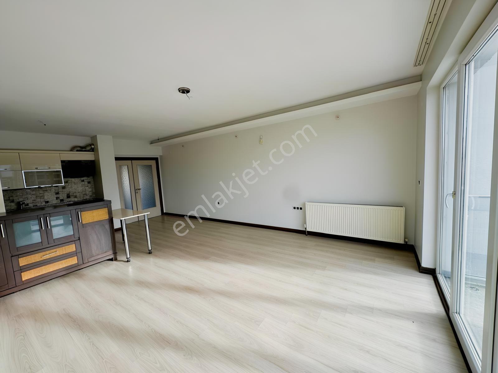 Alacaatlıda 2+1 | 9. Kat | 3 Cepheli (doğu-batı-güney) | Balkon — fotoğraf 4