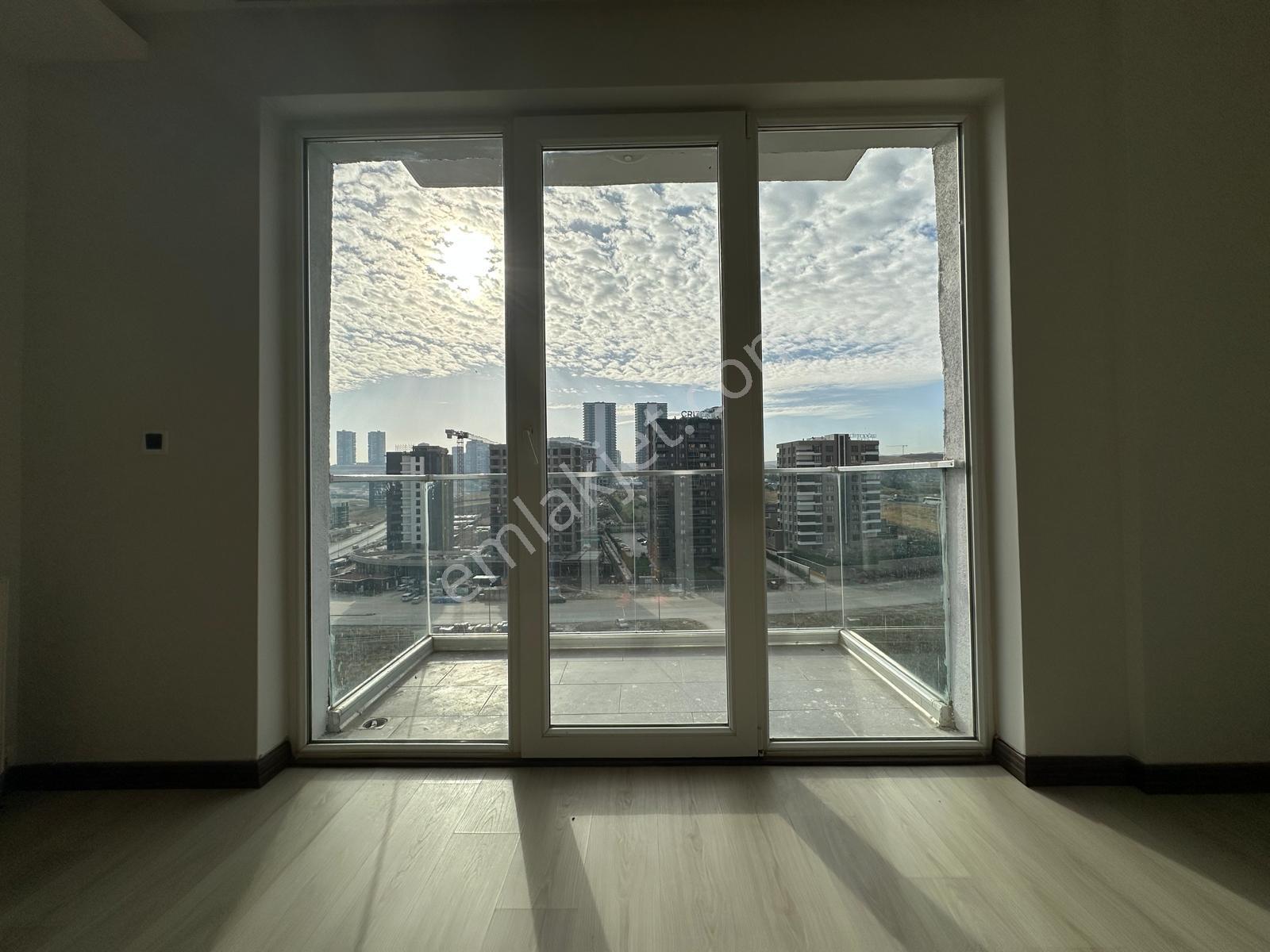 Alacaatlıda 2+1 | 9. Kat | 3 Cepheli (doğu-batı-güney) | Balkon — fotoğraf 7