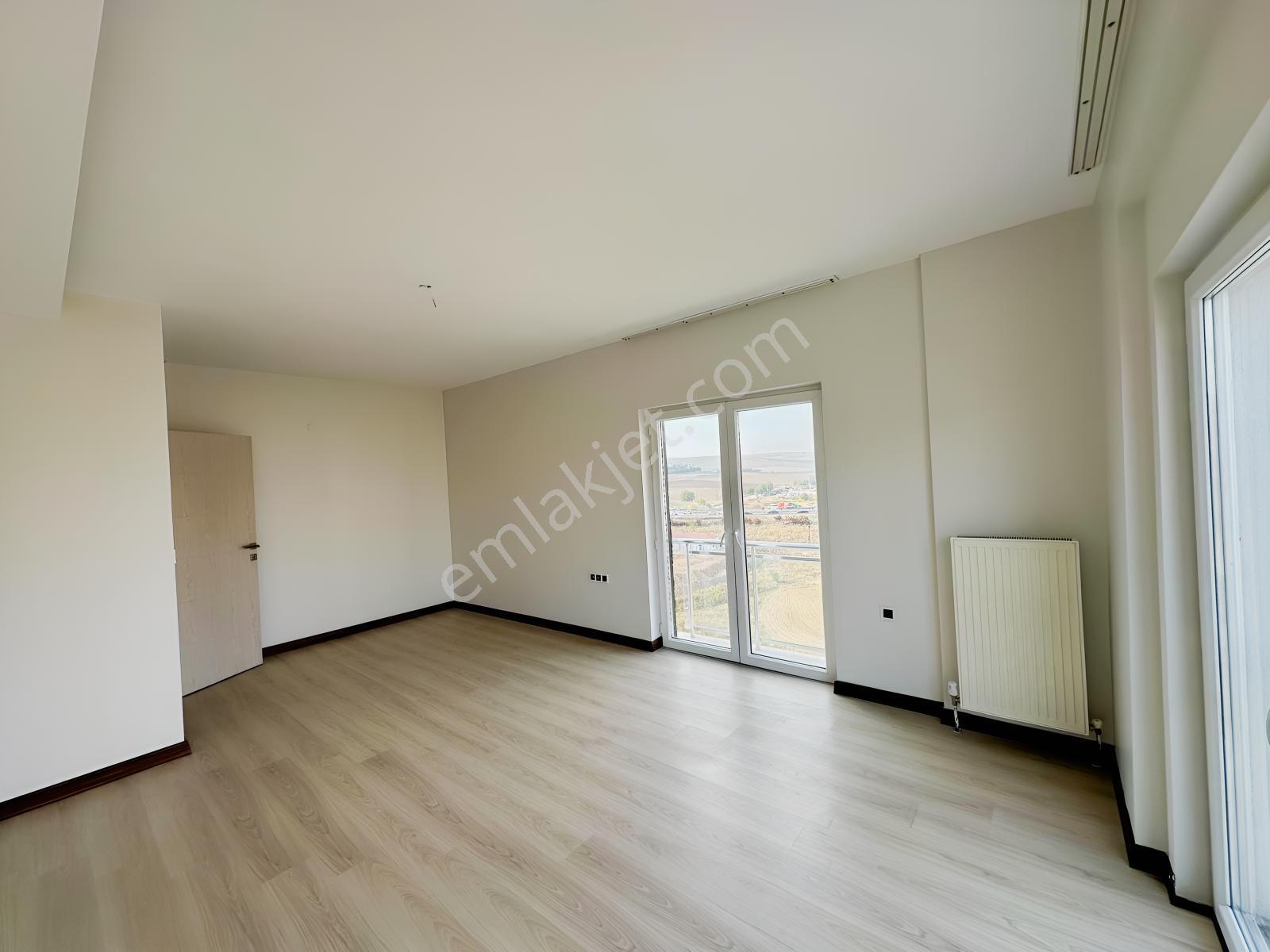 Alacaatlıda 2+1 | 9. Kat | 3 Cepheli (doğu-batı-güney) | Balkon — fotoğraf 17