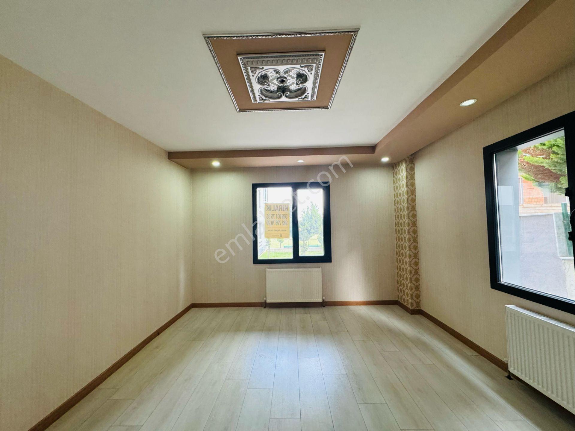 Mer-pa İnşaat / Kızılpınar Gültepe'de/ Acil Satılık / İskanlı Kombili Cam Balkon 2+1 — fotoğraf 2