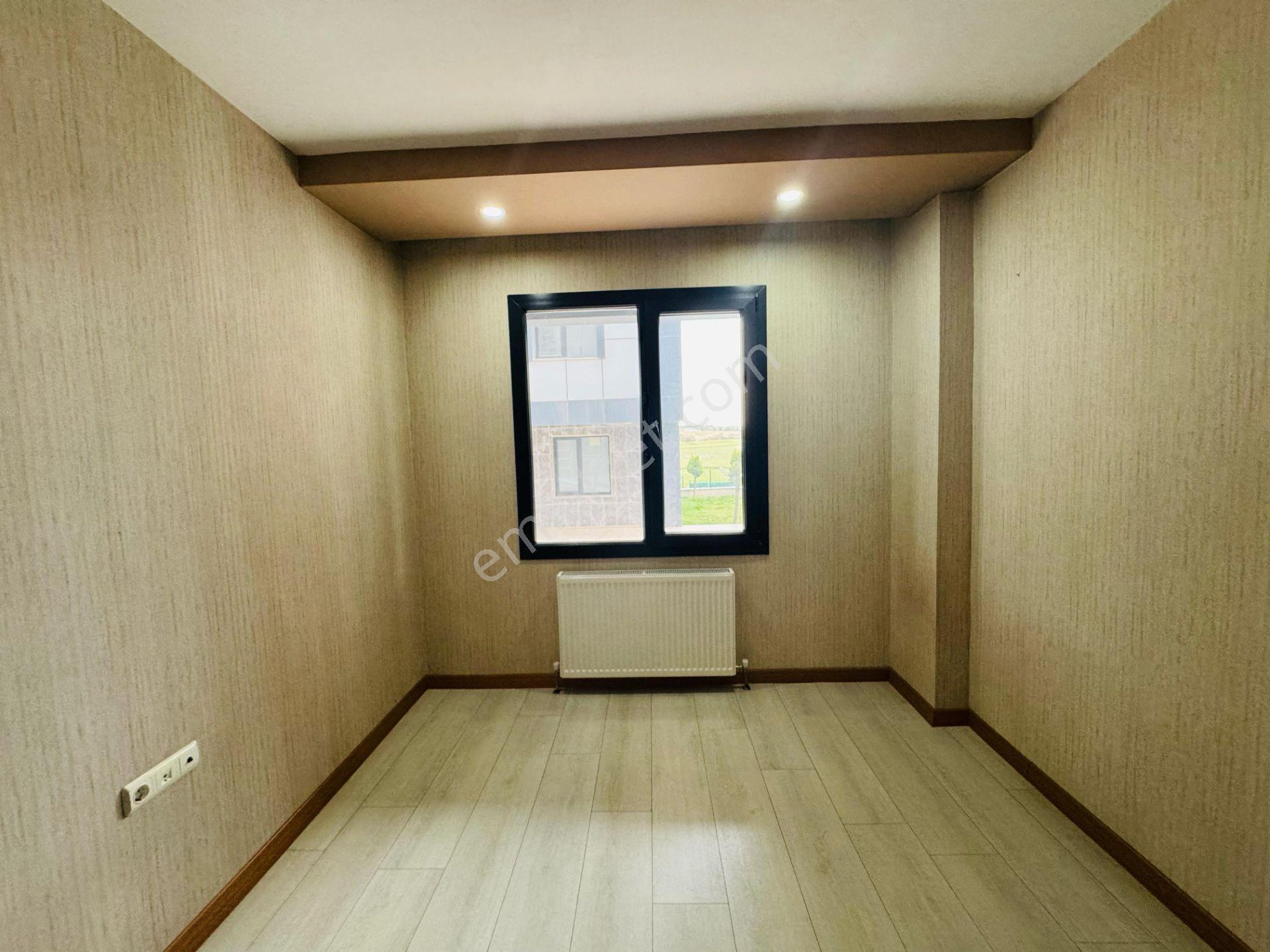 Mer-pa İnşaat / Kızılpınar Gültepe'de/ Acil Satılık / İskanlı Kombili Cam Balkon 2+1 — fotoğraf 10