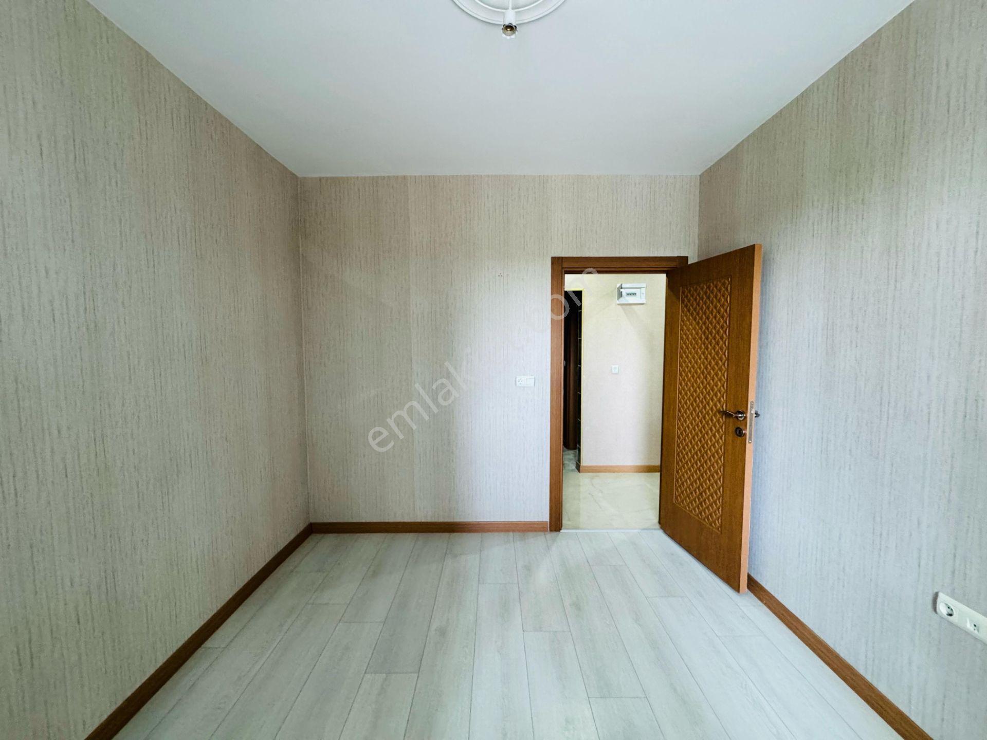 Mer-pa İnşaat / Kızılpınar Gültepe'de/ Acil Satılık / İskanlı Kombili Cam Balkon 2+1 — fotoğraf 12