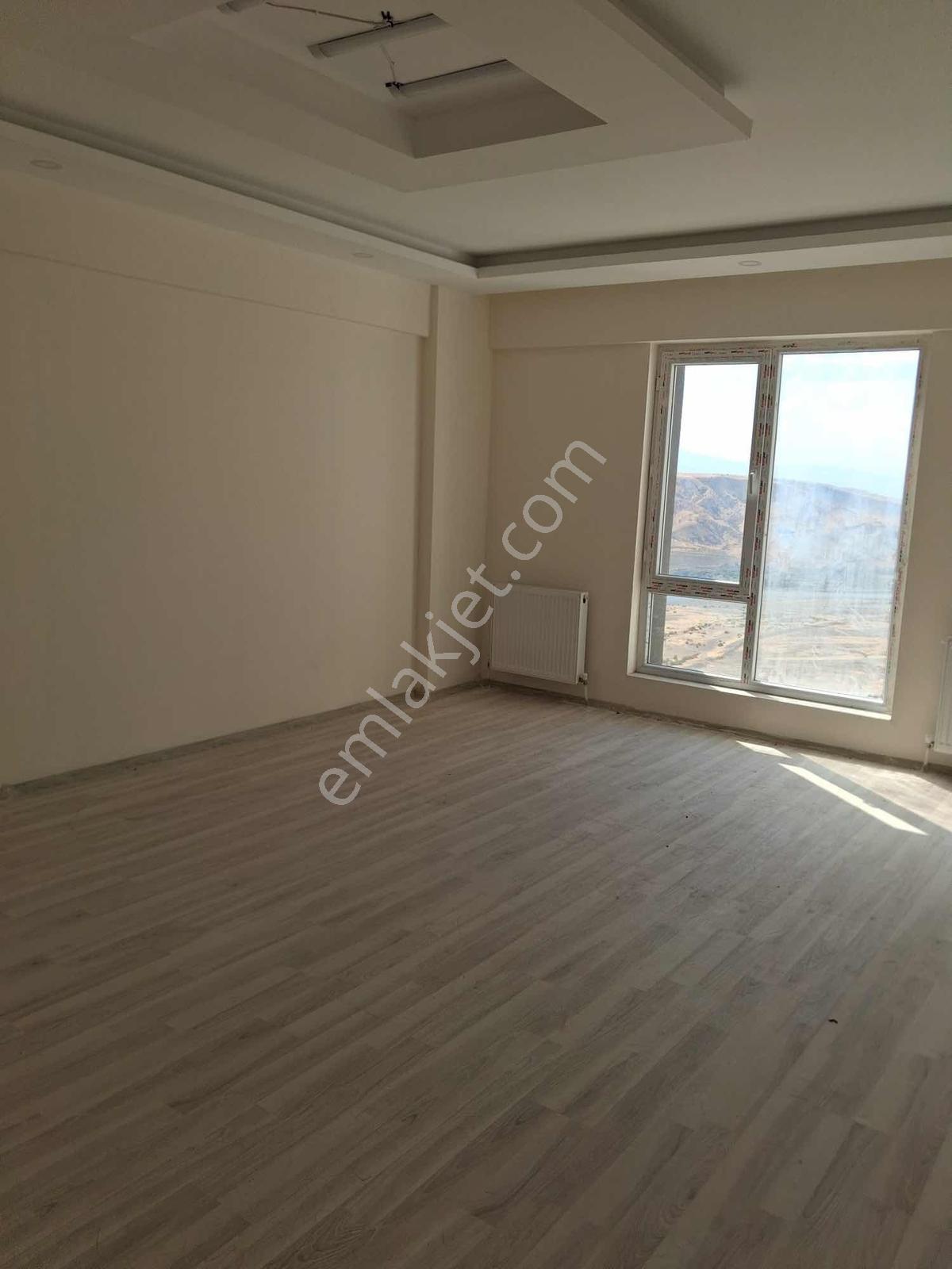Palu Kalekent Mahallesinde Sıfır 3+1 Satılık Daire — fotoğraf 6