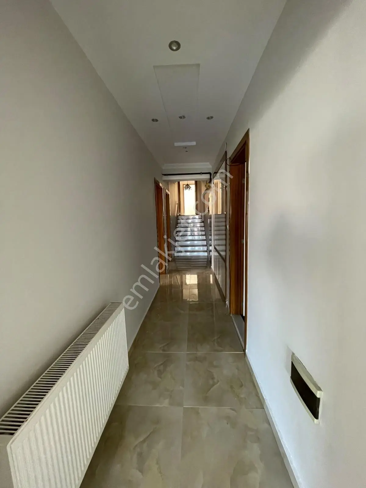 Bağbaşı Yeniyol Üstünde Satılık 3+1 200 M2 Daire Kaçırmayın.! — fotoğraf 5