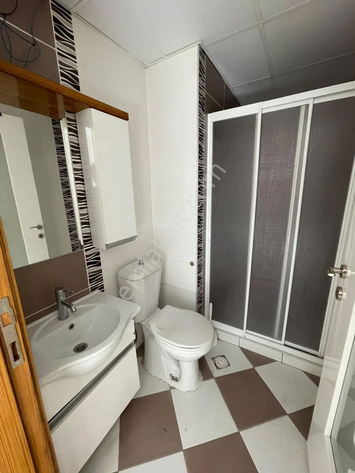 Bağbaşı Yeniyol Üstünde Satılık 3+1 200 M2 Daire Kaçırmayın.! — fotoğraf 9