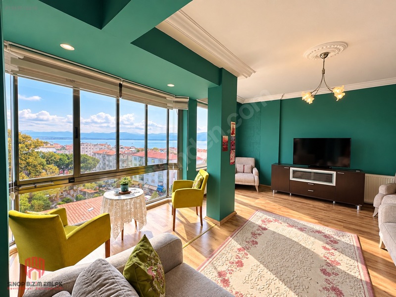 Bizim Emlak'tan Şehir Merkezinde Eşyalı Kiralık 1+1 Daire — fotoğraf 3