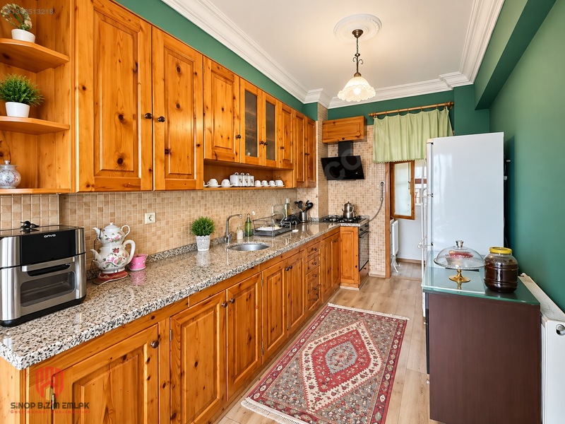 Bizim Emlak'tan Şehir Merkezinde Eşyalı Kiralık 1+1 Daire — fotoğraf 5