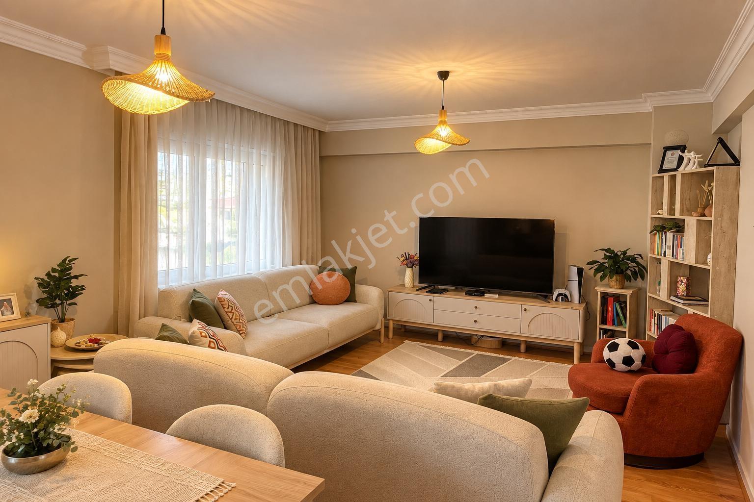 Postacılar Da Büyük Park Yakını Bakımlı 3+1 Satılık Daire