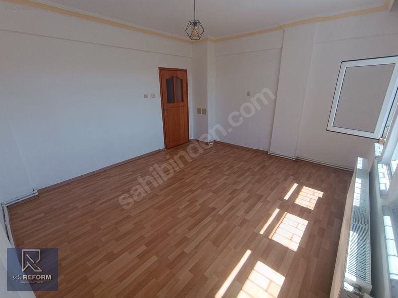 Derecikte Müstakil Aile İçin Uygun 2+1 Daire — fotoğraf 3