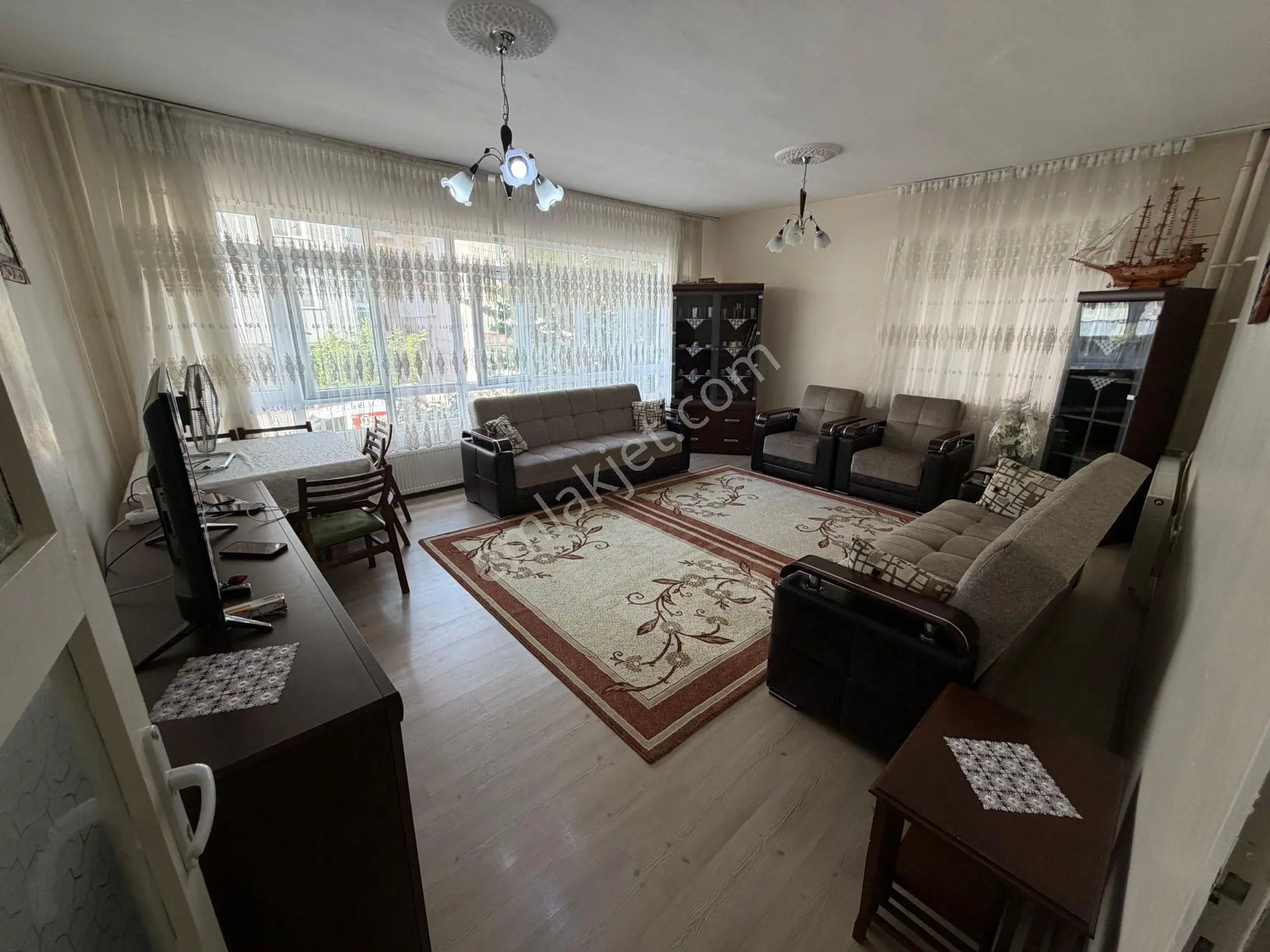 Sincan Plevne Mah 1. Arakat Salon Bağımsız Ön Cephe Kredi Limitsiz 3+1 — fotoğraf 5
