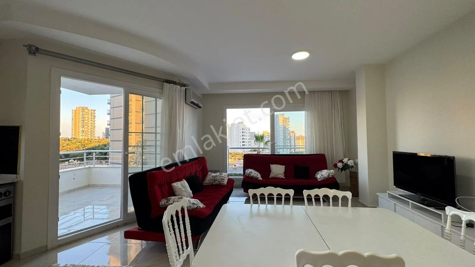 Erdemli Ayaş'ta Deniz Manzaralı Eşyalı 2+1 Daire — fotoğraf 3