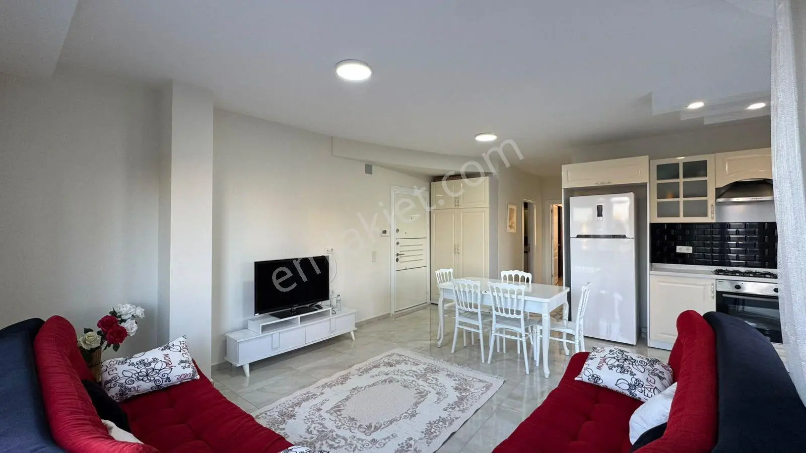 Erdemli Ayaş'ta Deniz Manzaralı Eşyalı 2+1 Daire — fotoğraf 6