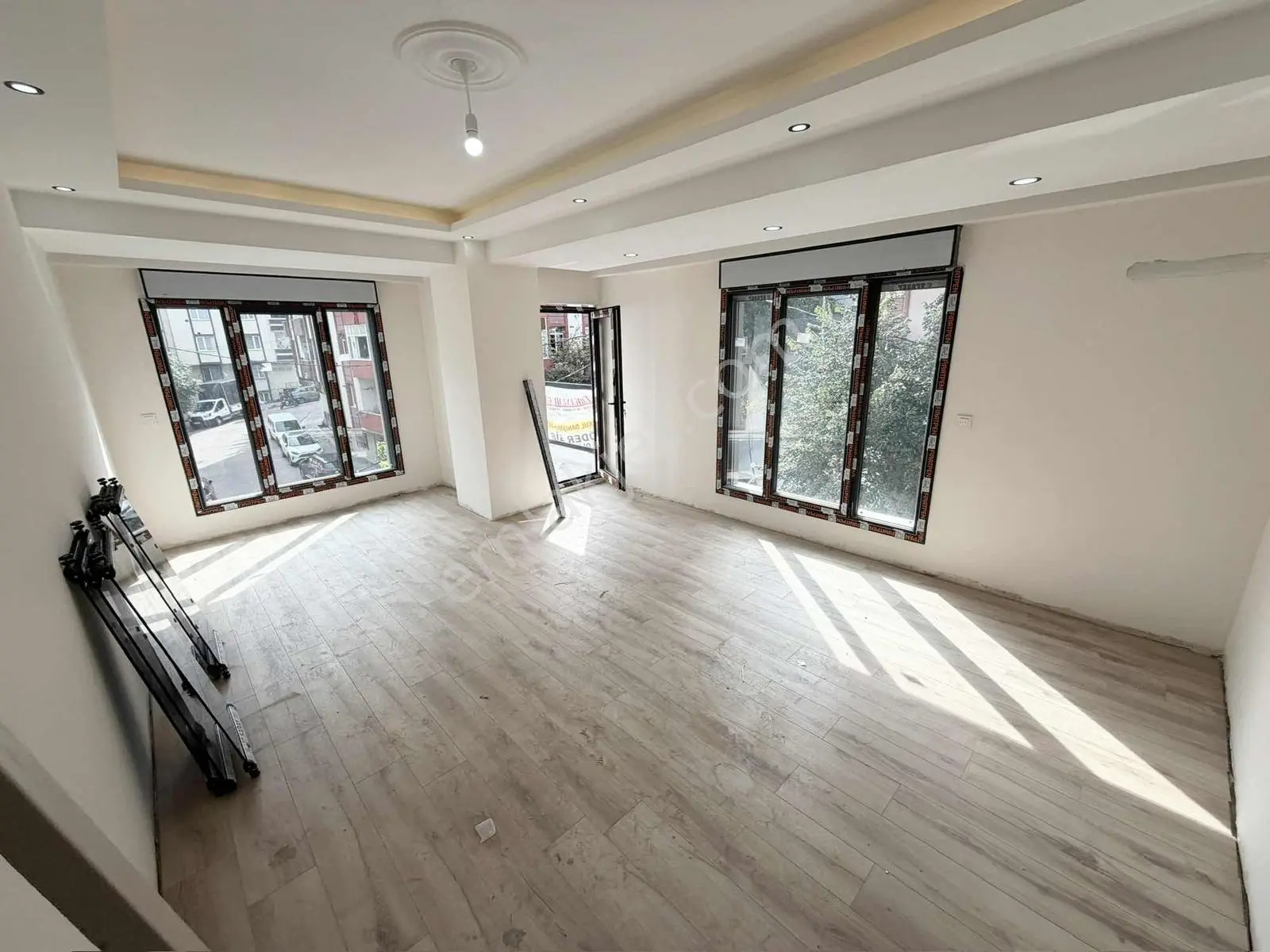 Demir İnşaat Bağlarbaşı Cd Üzerinde Sıfır Lüx Ara Katlar Otopark — fotoğraf 5