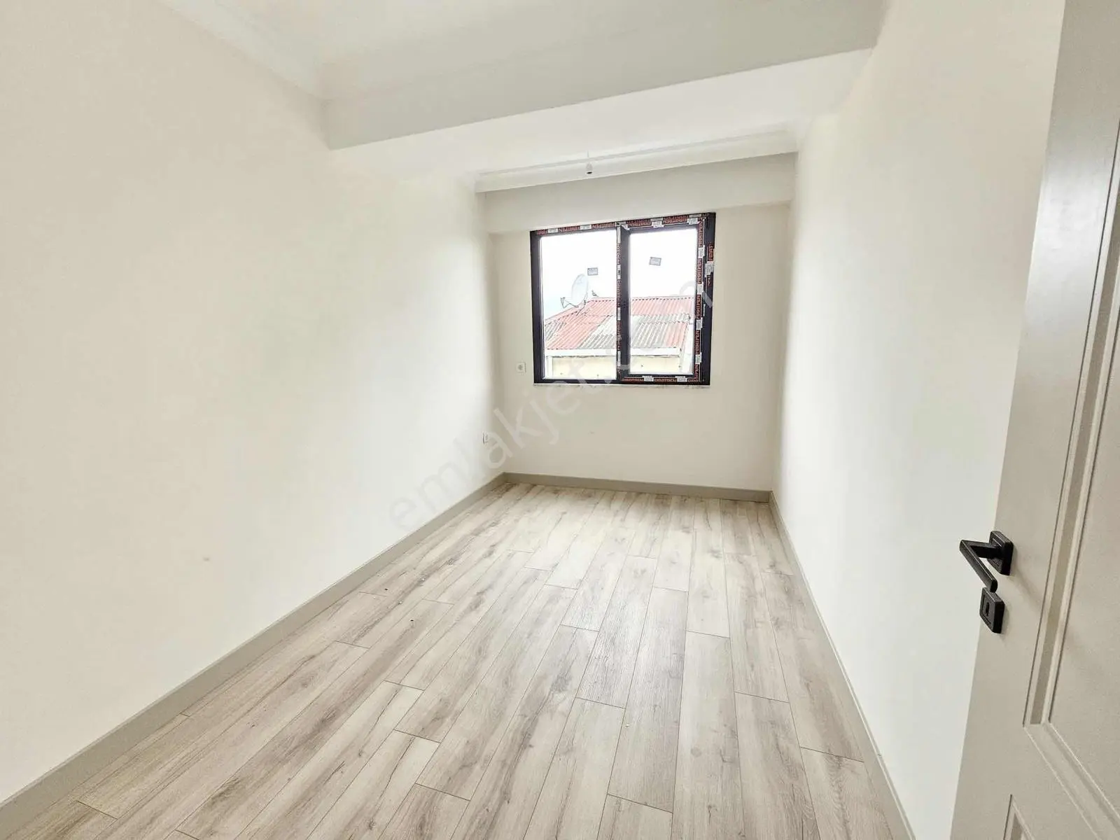 Demir İnşaat Bağlarbaşı Cd Üzerinde Sıfır Lüx Ara Katlar Otopark — fotoğraf 10