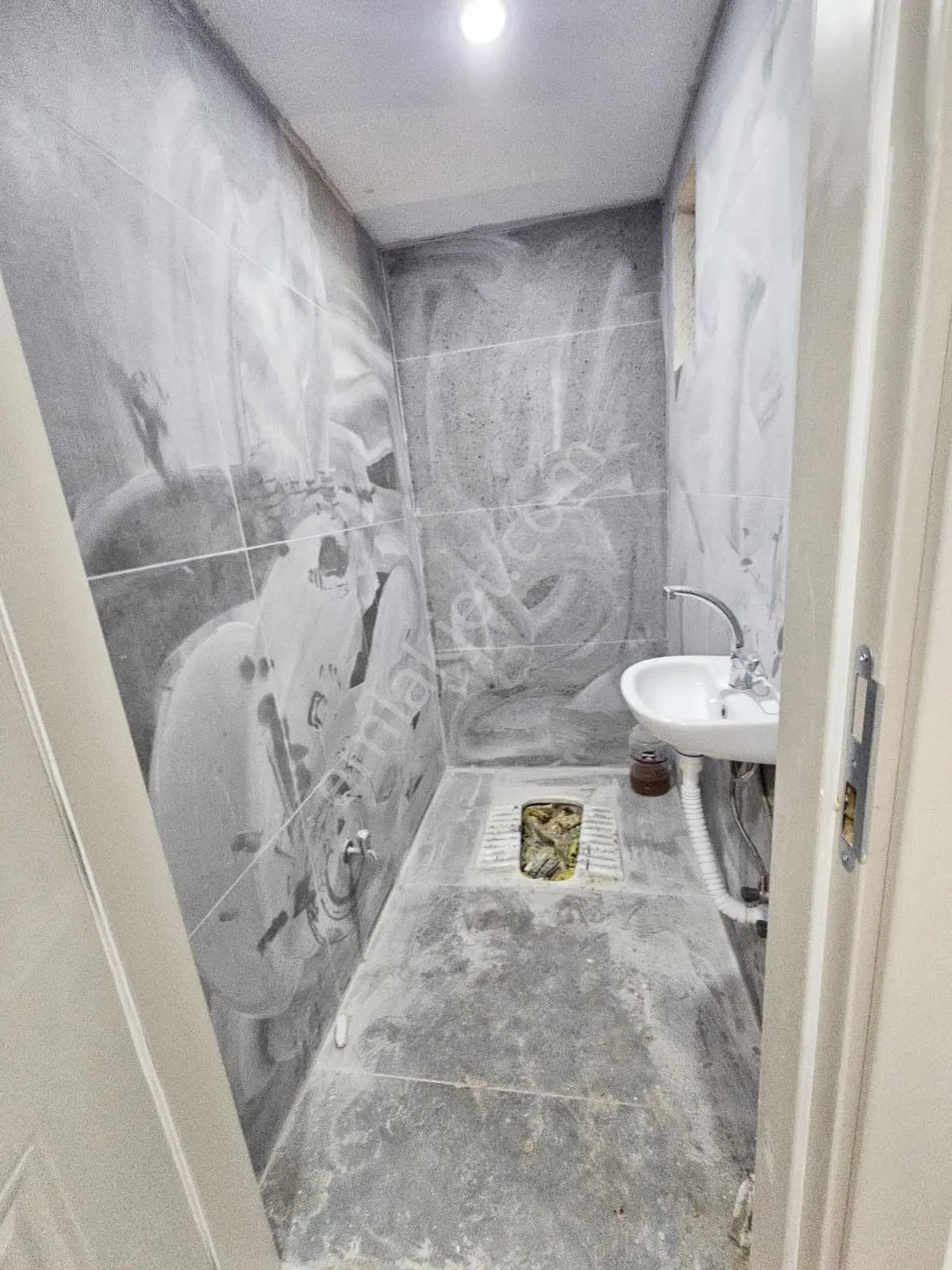 Demir İnşaat Bağlarbaşı Cd Üzerinde Sıfır Lüx Ara Katlar Otopark — fotoğraf 15