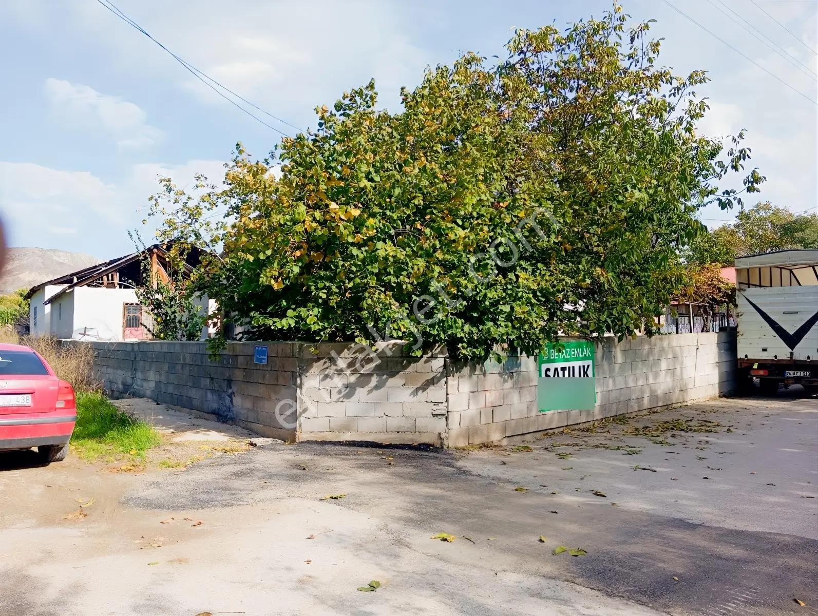 Beyaz Emlak Tan Çukurkuyu Da 1.814m² İçinde 2 Ev Ve 2 Ahırı Olan — fotoğraf 15