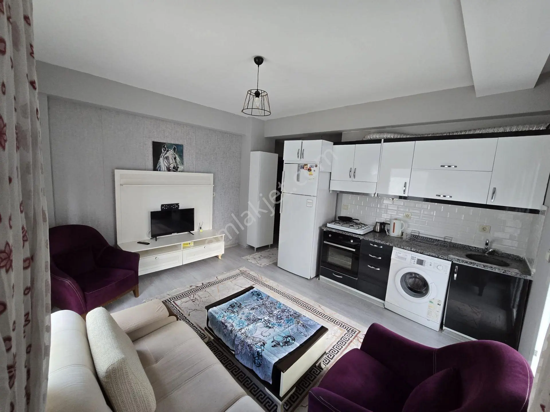 Sarıçam'In Gözde Lokasyonunda | Ferah Teras Keyfi Olan 1+1 Full Eşyalı Daire