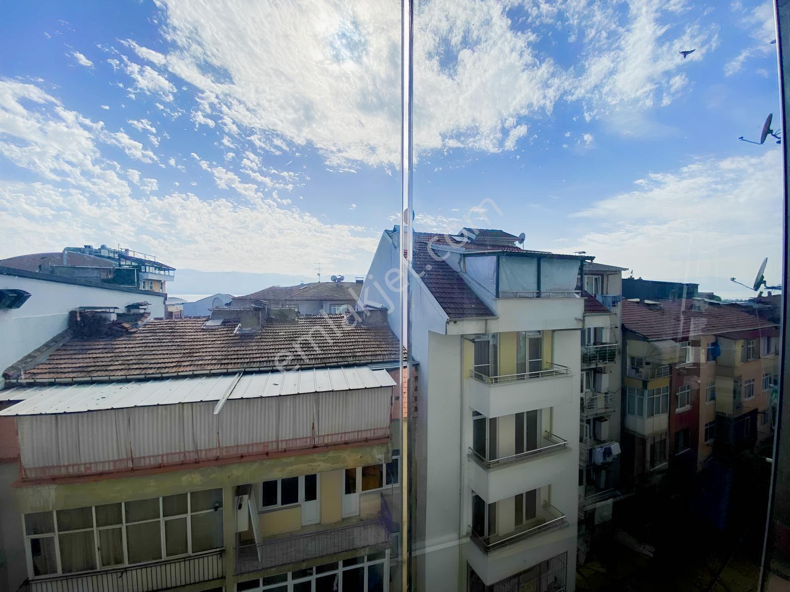 Konutix'ten İzmit Merkezde Satılık Çift Cepheli 4+1 Daire — fotoğraf 9