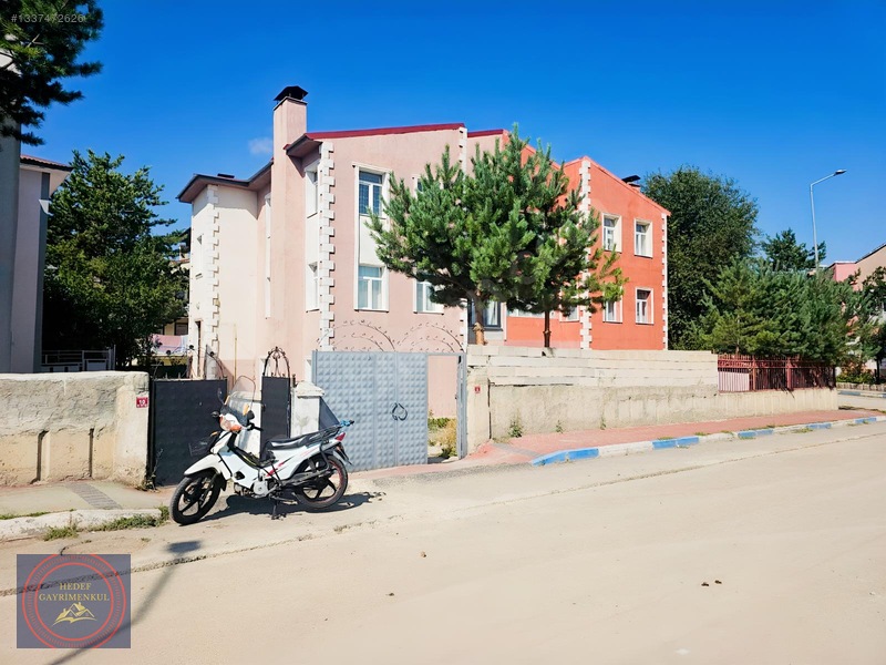 Hedef'ten Dadaşkent Gündoğdu Mob.yanı Kiralık Zemin Kat2+0 Daire — fotoğraf 17