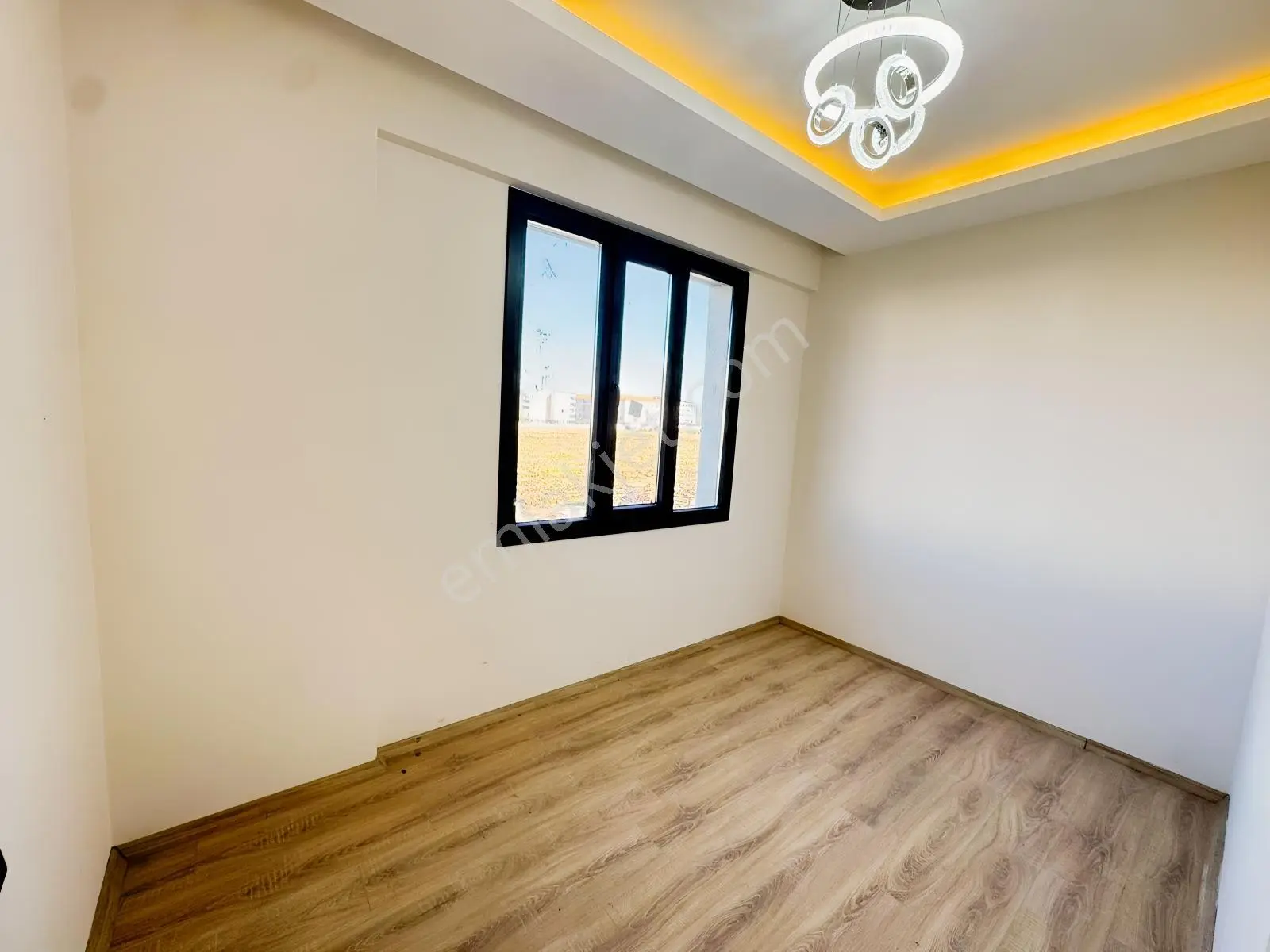 Rota'dan Uçkuyularda Satılık Fırsat 2.5+1 Daire — fotoğraf 5