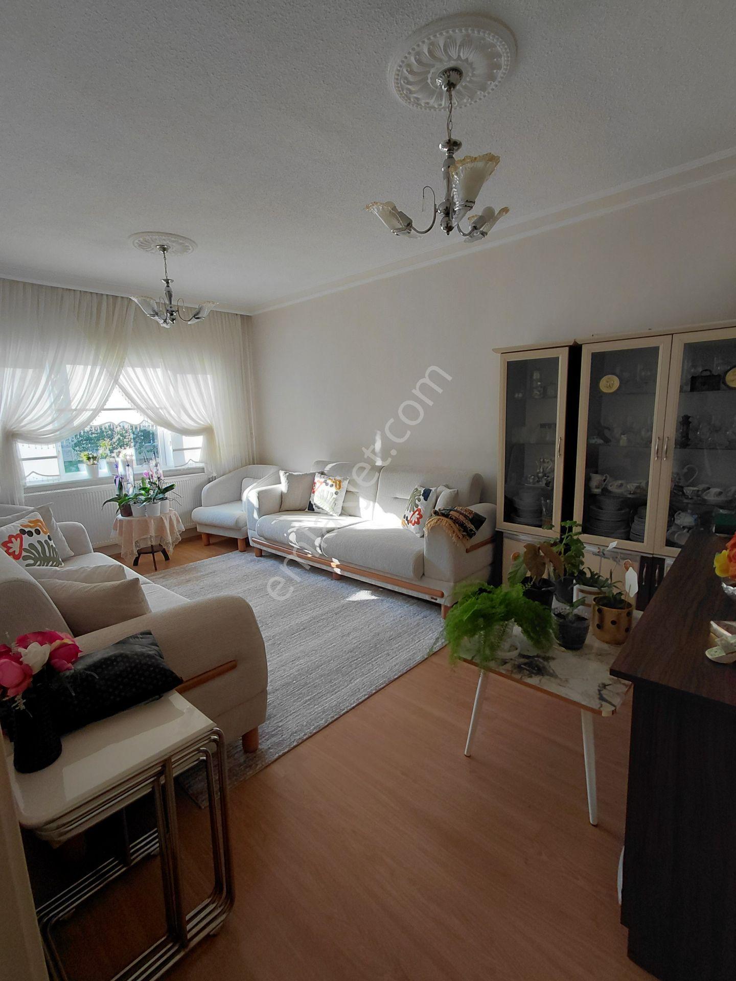 Hoca Ahmet Mah. 2+1 Ful Yapılı, Bahçeli, Güney Cephe 2.950.000 Tl — fotoğraf 16