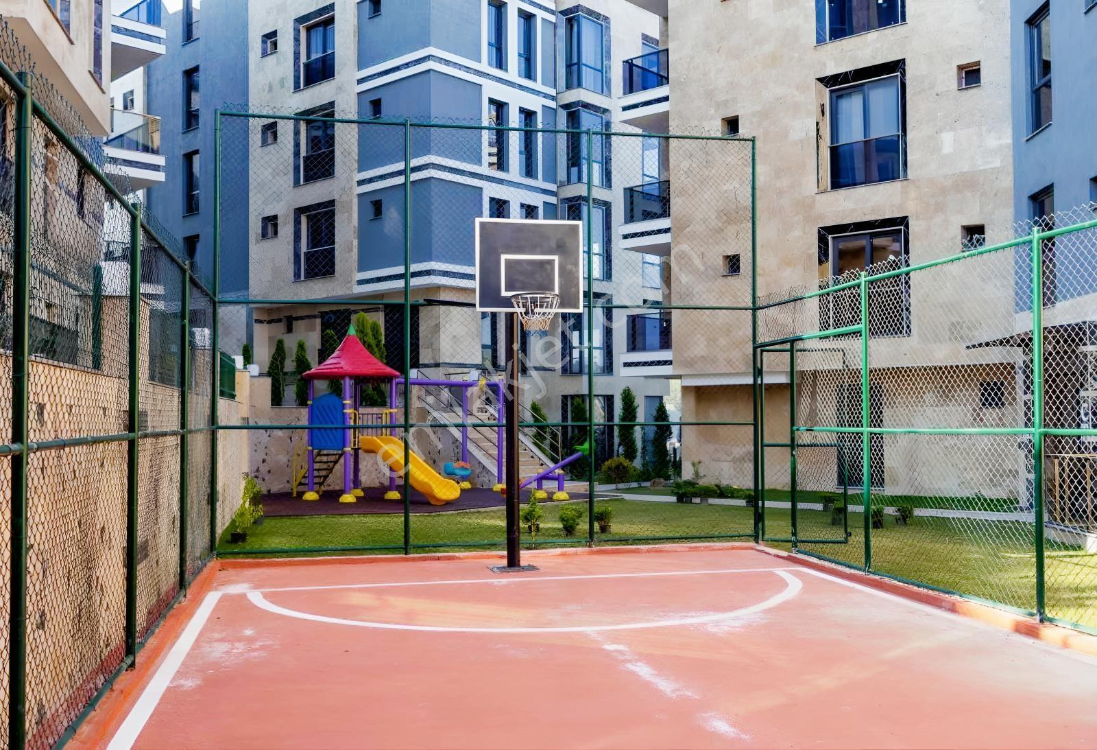 Kuşadası Merkezde Araç Takaslı Lüx 3+1 Daire — fotoğraf 6