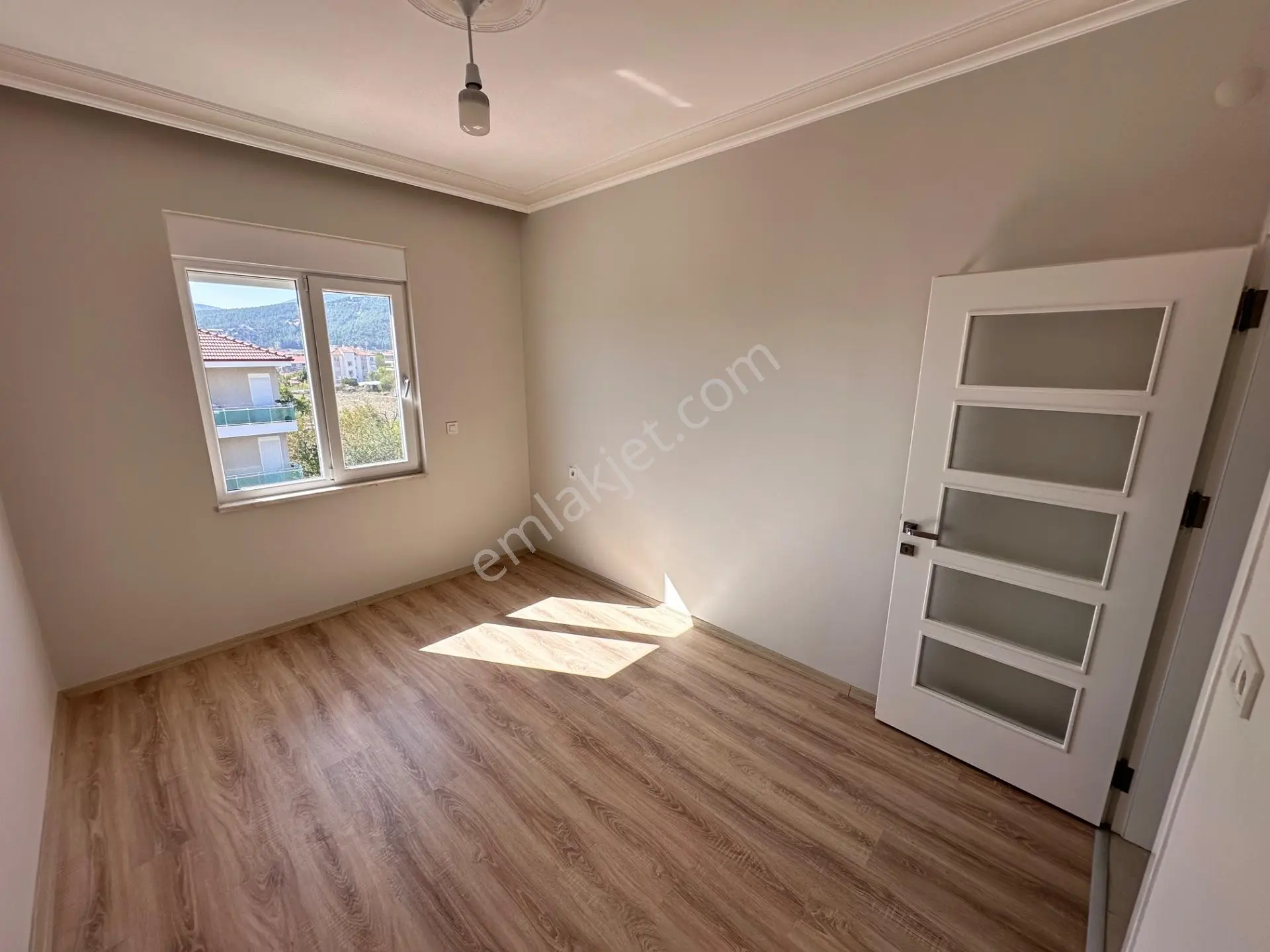 Korkuteli Uzunoluk Mahallesinde 3+1 Mükemmel Daire — fotoğraf 16