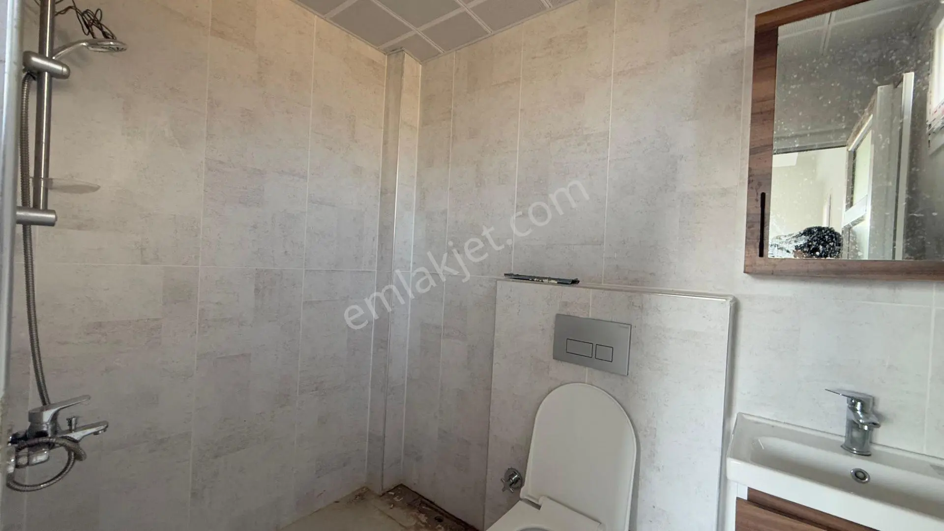Erdemli Ayaş'ta Havuz Manzaralı Sıfır 2+1 Daire — fotoğraf 22