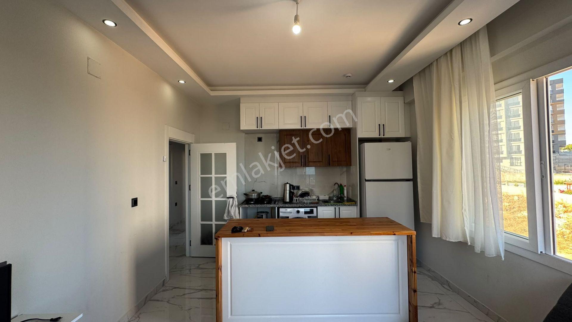 Erdemli Ayaş'ta Havuz Manzaralı Sıfır 2+1 Daire — fotoğraf 25