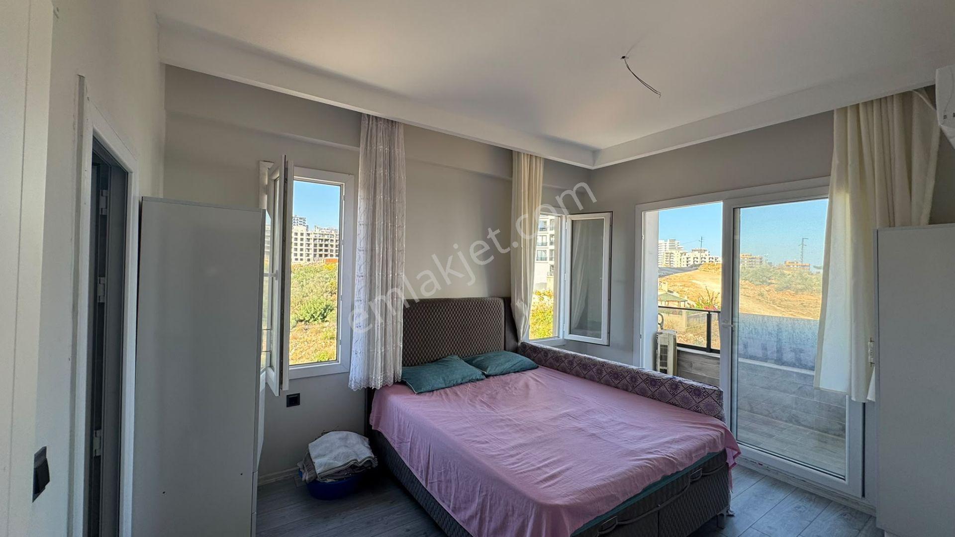 Erdemli Ayaş'ta Havuz Manzaralı Sıfır 2+1 Daire — fotoğraf 26